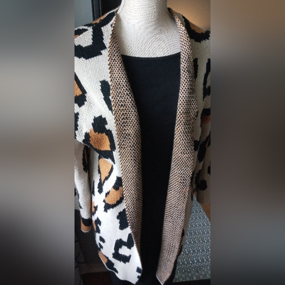 Ecowish Sweater - Picture 5 of 9